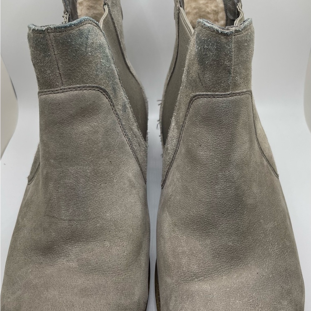 UGG Bonham Chelsea Boot - Picture 5 of 7